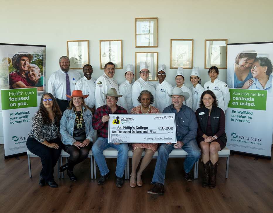 012523-CowboyBreakfastDonation-932x727.jpg